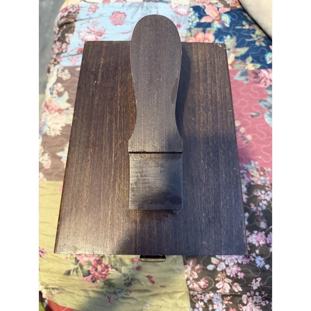 Vintage Style Kiwi Hand Crafted Wooden Shoe Shine Valet Box w/accessories READ